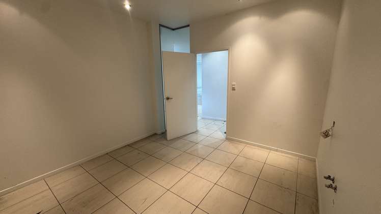 Shop 4.09/6 Main Street Stanmore Bay_7