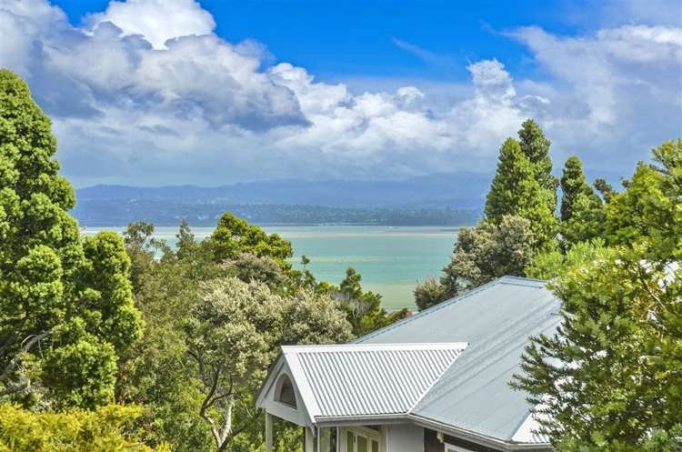 2/33 Pluto Place Beach Haven_18