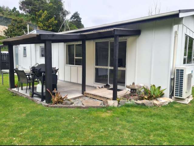 Charming 2-Bedroom Home in Pyes Pa