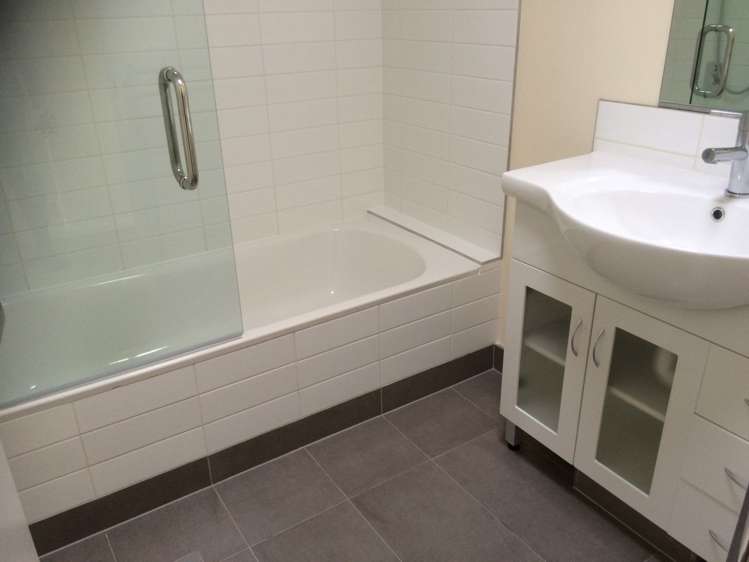 C102/525 East Coast Road Browns Bay_9