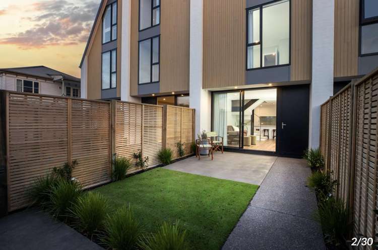 2/30 Otley Street Christchurch Central_12