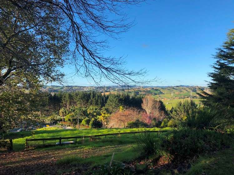 242 Redoubt Road Totara Park_17
