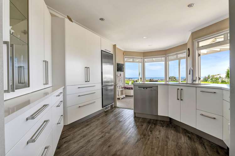 85B Eliot Street New Plymouth_11