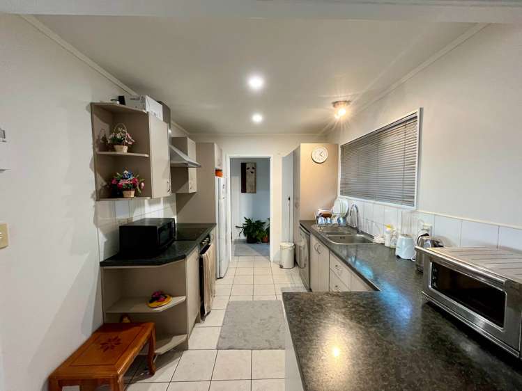 5A Culdaff Place Mt Roskill_2