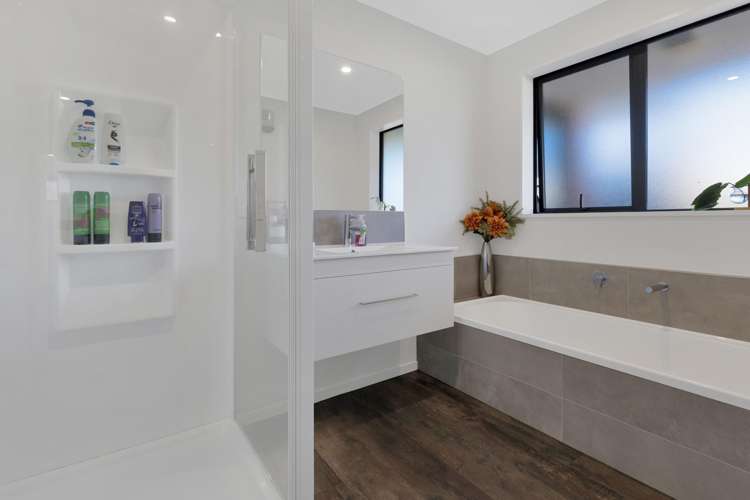 63 Quinn Crescent Woodend_10