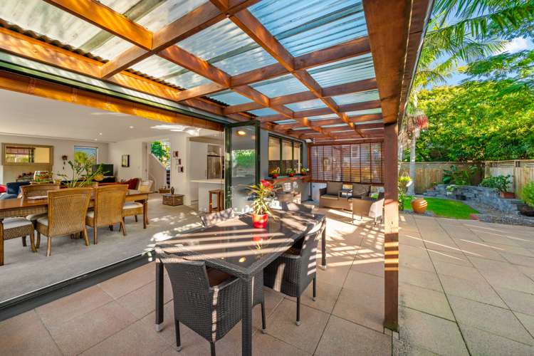 2/33 Maxine Place Saint Heliers_0