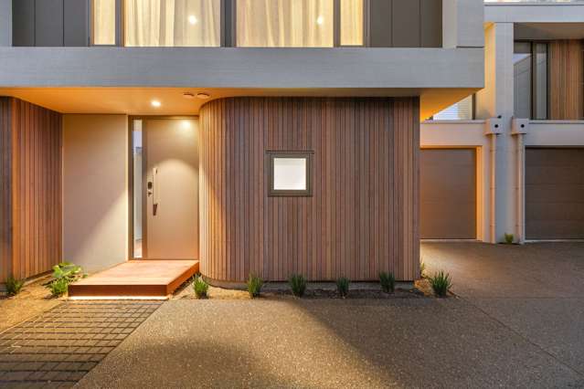 2/22 Clissold Street Merivale_2