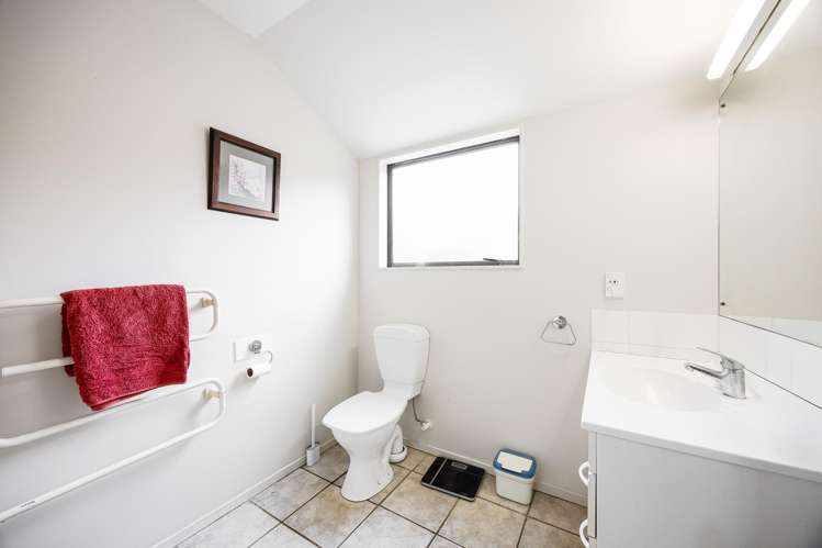 10B Elliston Crescent Stanmore Bay_17