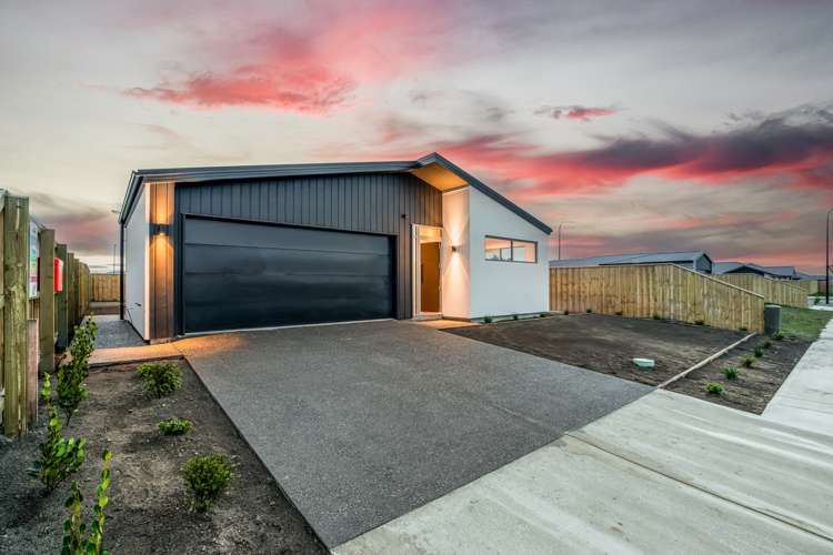 13 Cousins Street Woodend_20