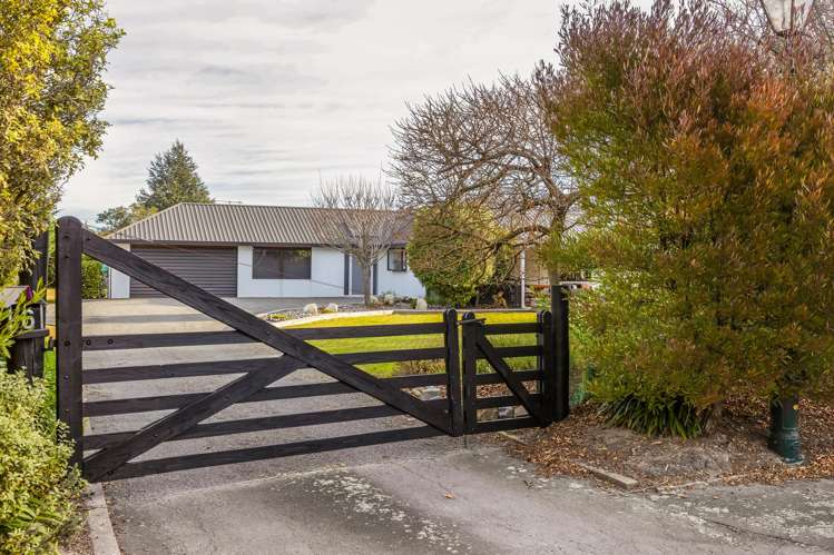 6 Cedar Place Amberley_24