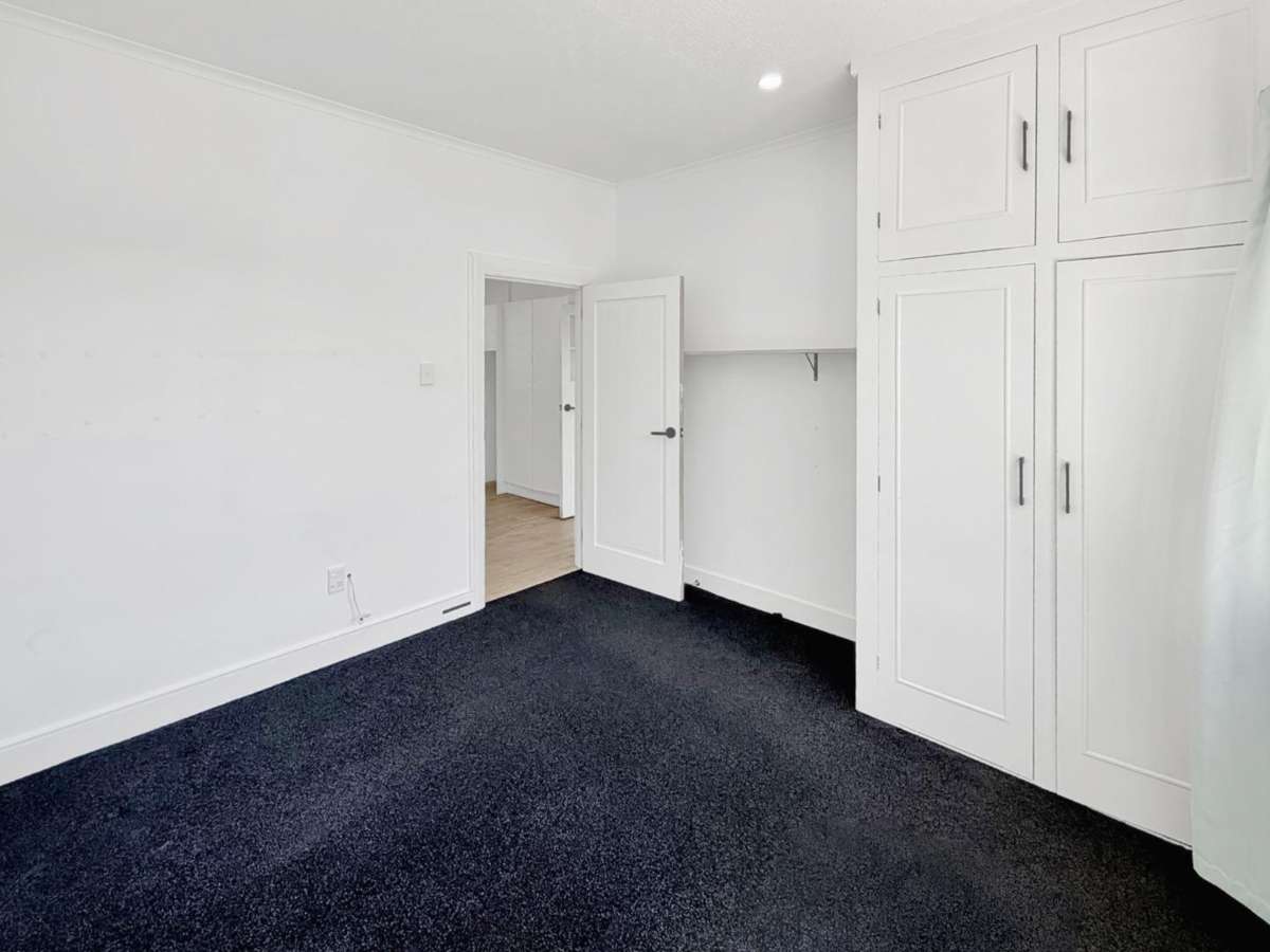 THREE BEDROOMS - ASHBURTON 4
