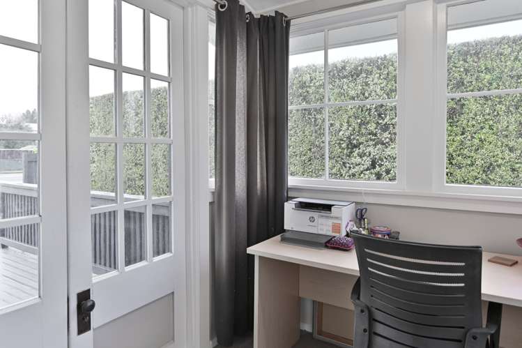 1002 Southland Road Raureka_16