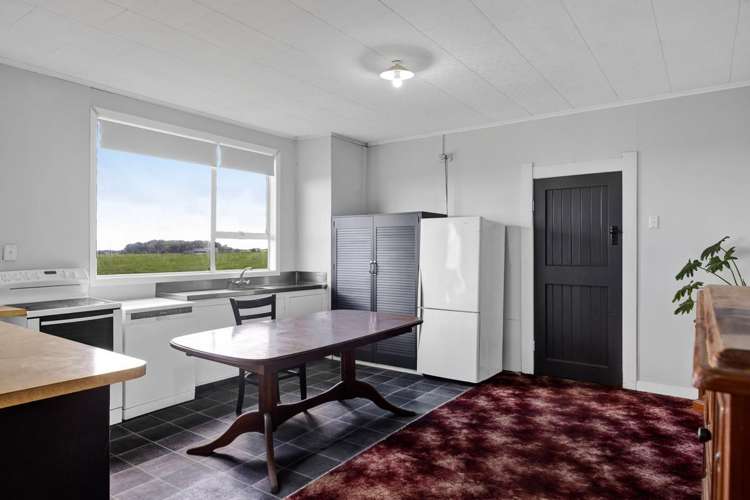 2288 Eltham Road Awatuna_5