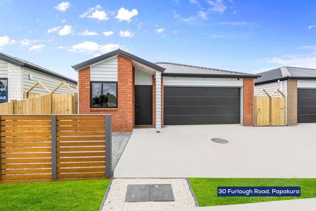 Affordable Luxury Living with 2 Kitchens