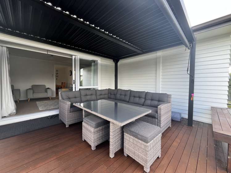 20 Jull Crescent Waipukurau and Surrounds_2