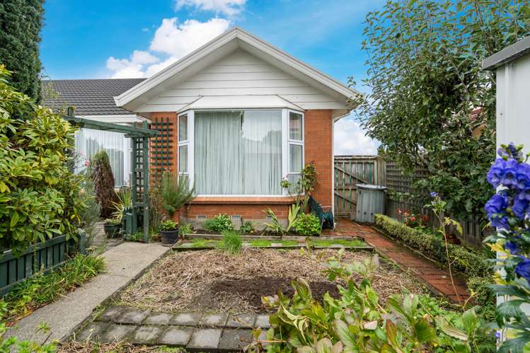 98 Chelmsford Street Windsor_22