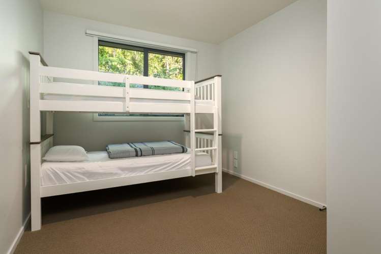 2936 Kenepuru Road Portage_36