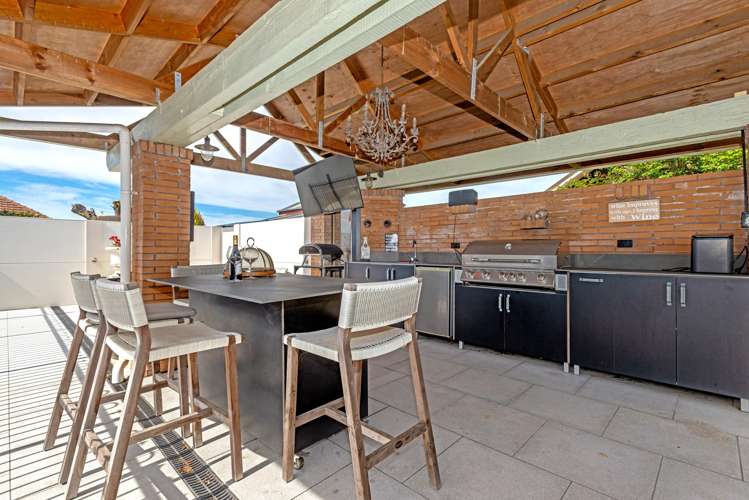 166 Main Road Matawhero_14