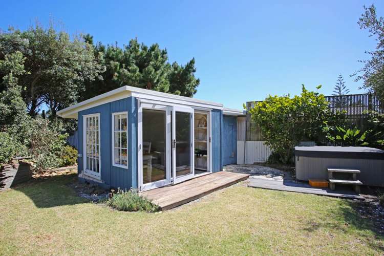 19 Cordyline Road Port Waikato_10