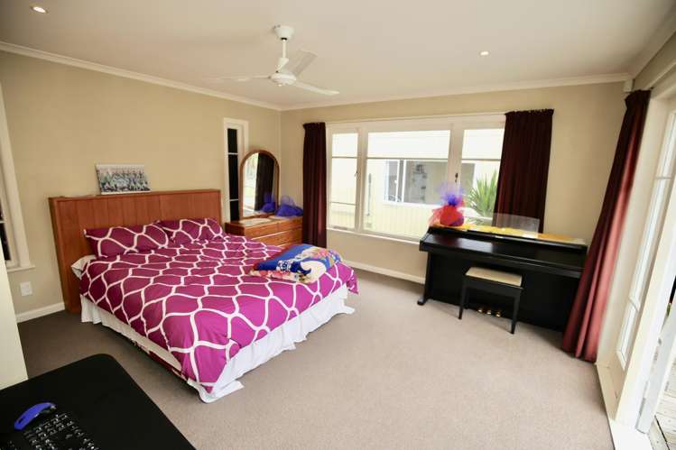 192 Fox Street Hamilton East_5