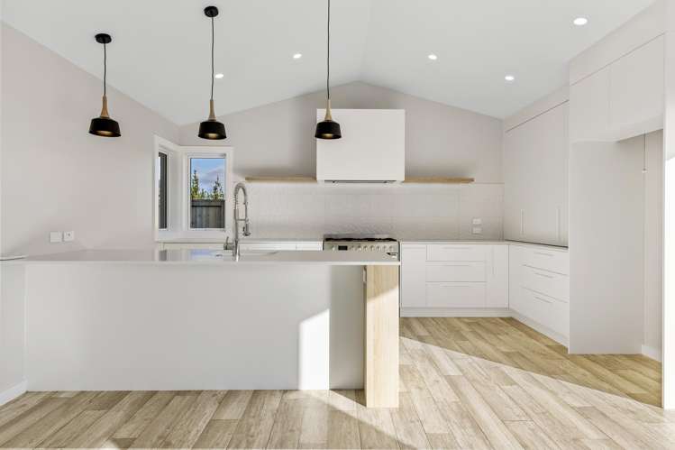 8 Neinei Place Wharewaka_15