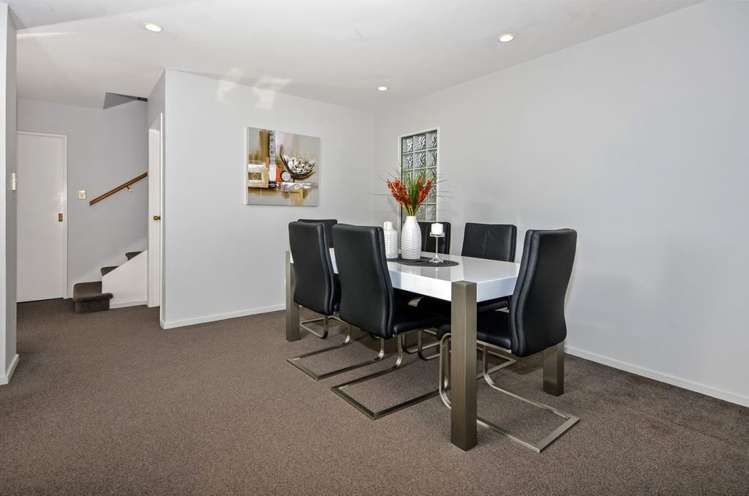 2/96 Eversleigh Road Belmont_16