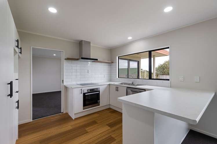21 Logan Way Kelvin Grove_3