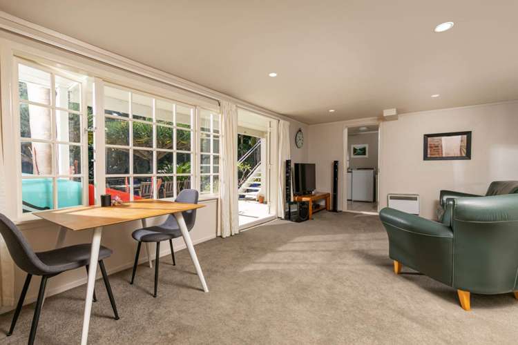 29 Lyons Avenue Murrays Bay_18