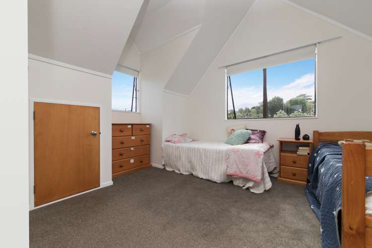 2/13 Pine Terrace Howick_13