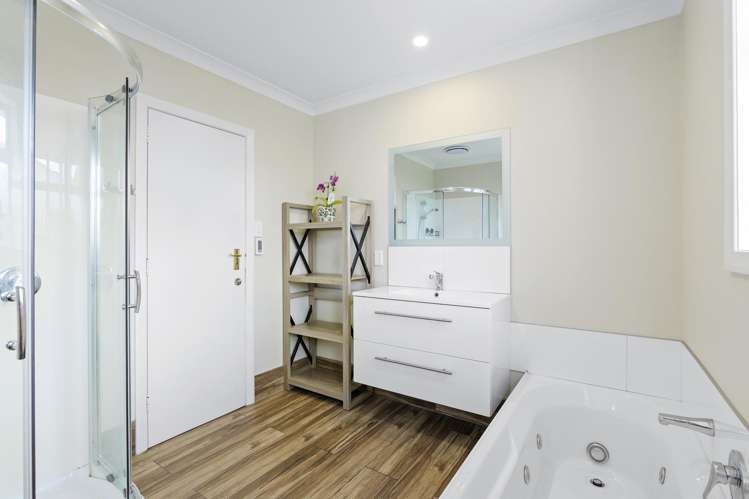 375 Ilam Road Bryndwr_11