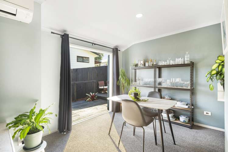 35B Henderson Crescent_5