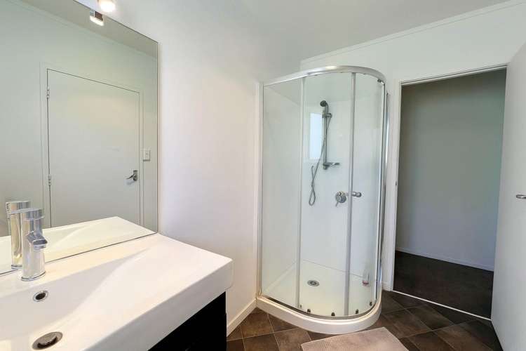 5/2 Ewenson Avenue One Tree Hill_7