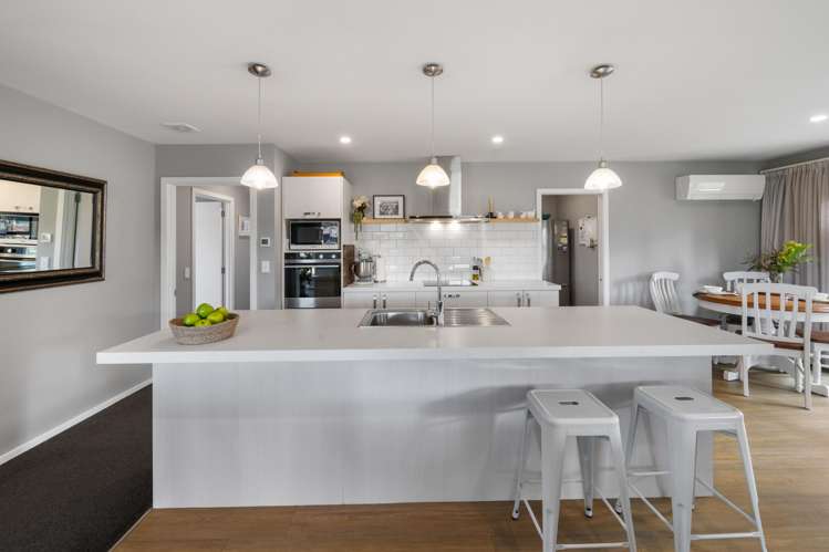 77 Larch Crescent Alexandra_10