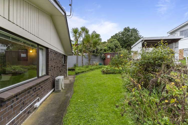 2/2a Takapu Street Henderson_13