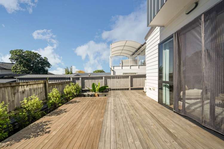 8/285 Te Atatu Road Te Atatu South_14