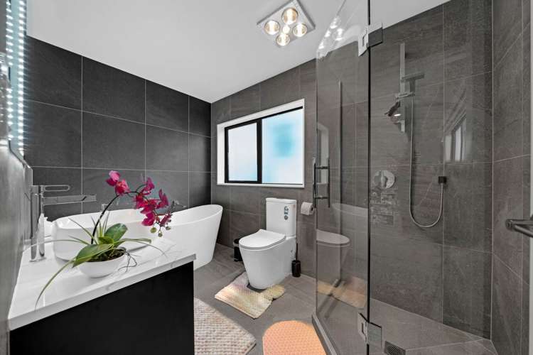 2A Ballyalton Crescent Flat Bush_20