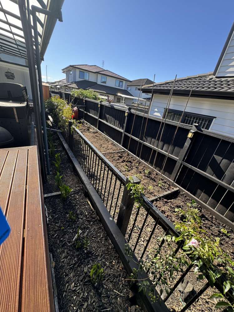 18 Horsefield Drive Flat Bush_19