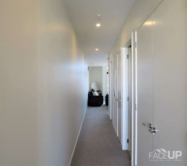 8/28 Nevill Road Hobsonville_1