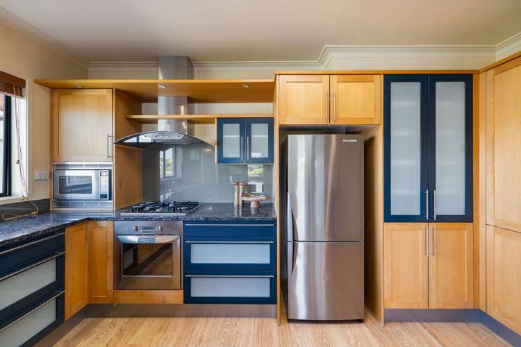 76 Lake Crescent Hamilton Lake_15