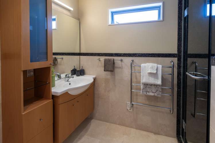 7 Island View Terrace Cockle Bay_30