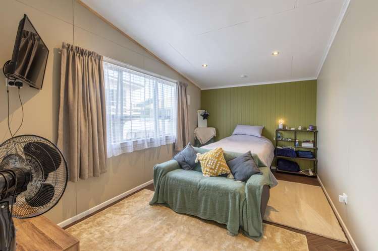 11a Holyrood Terrace Waipukurau_16