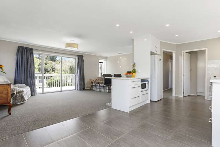 30 Onedin Place Titirangi_6