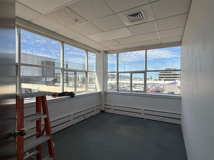 Suite 1. Level 3, 29 Waterloo Road Lower Hutt_7