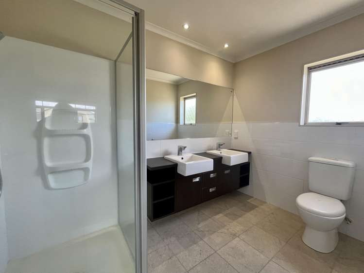 27 Amaretto Ave Flat Bush_9