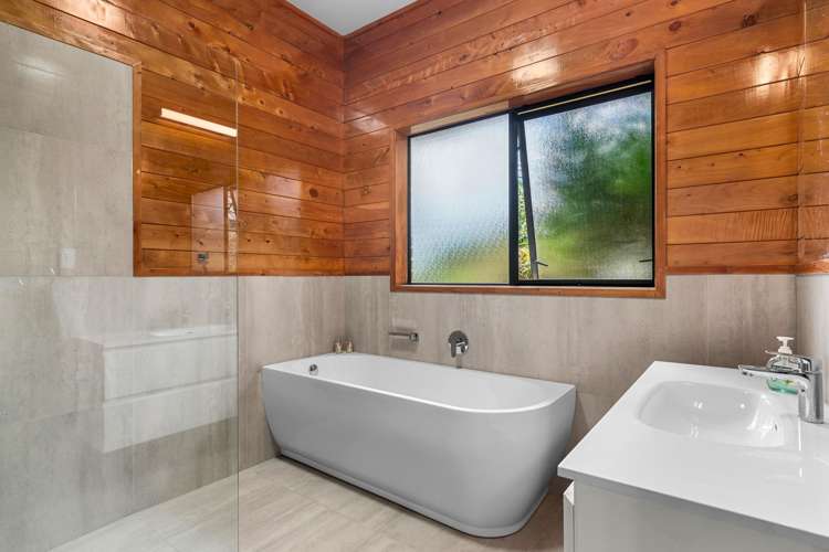 992 State Highway 14 Maungatapere_31