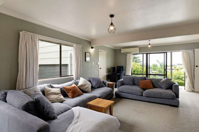 29 Glendale Drive Dinsdale_1