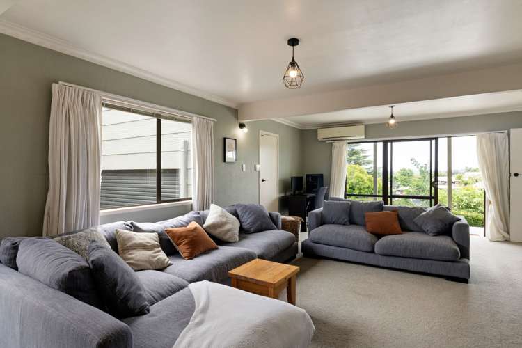 29 Glendale Drive Dinsdale_6