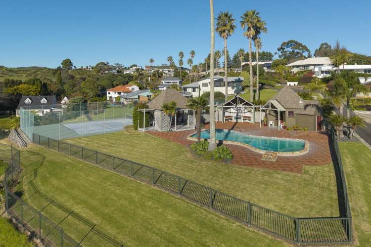 2/674 Ranginui Road Welcome Bay_25