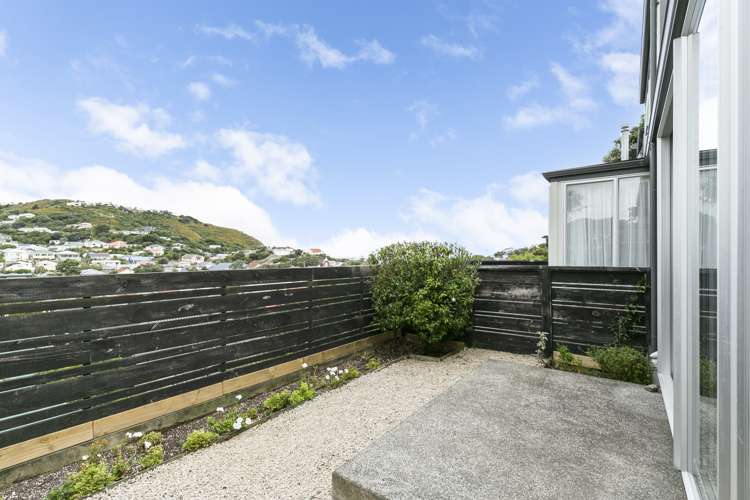 12/3 Severn Street Island Bay_13
