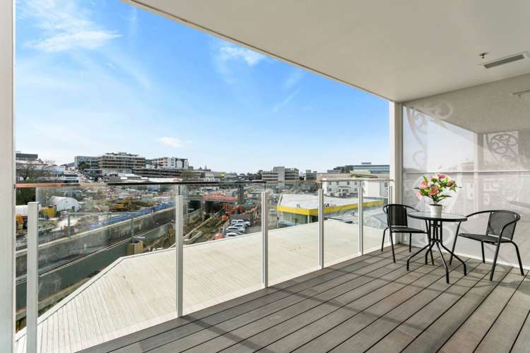 209/27 Enfield Street Mount Eden_5